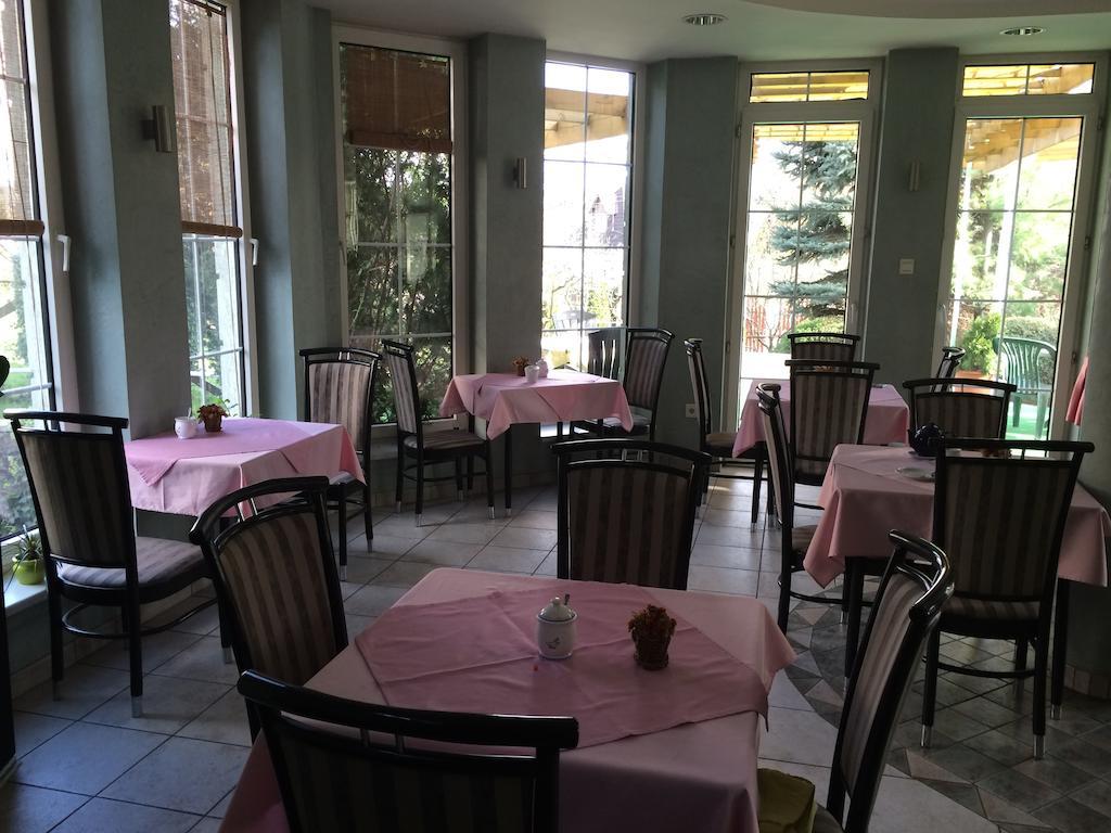 Bed and Breakfast Belle Fleur Panzio Budapest Exterior foto